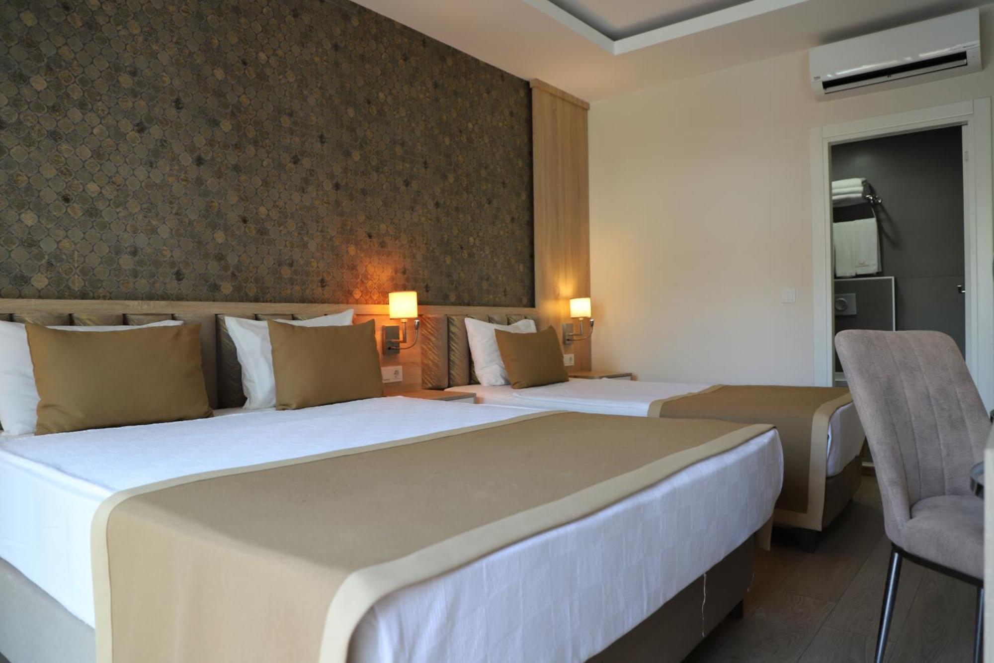 Lara Garden Otel 2*