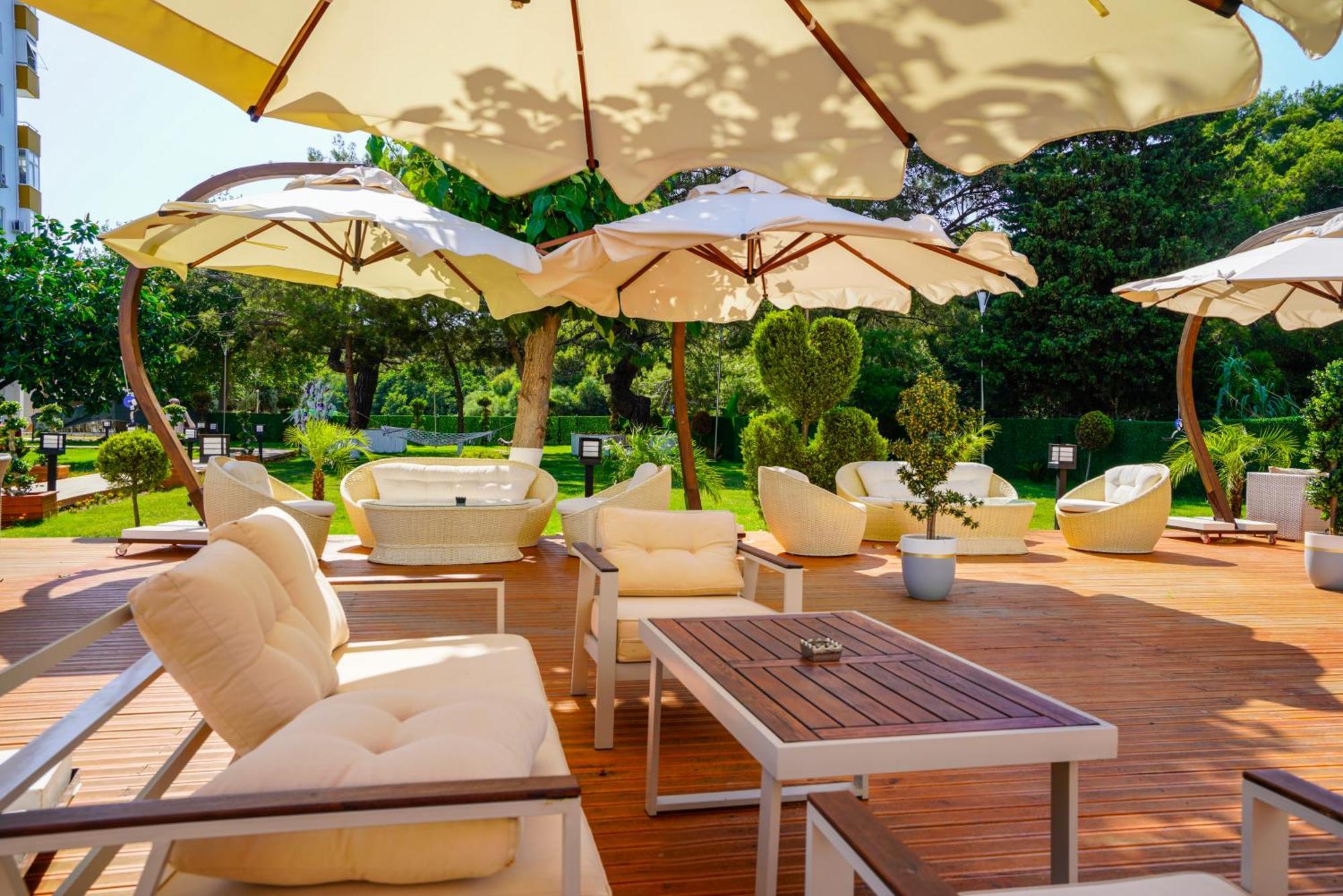 Lara Garden Otel 2*