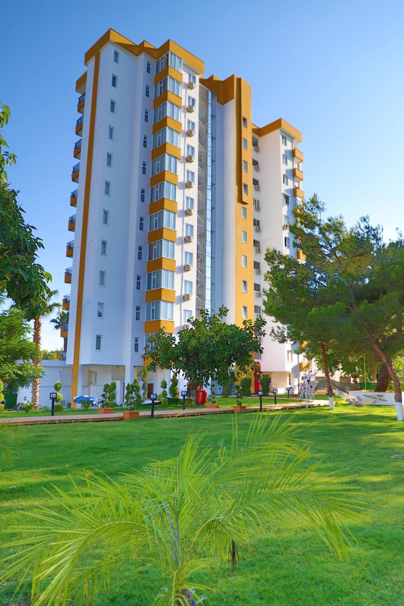 Lara Garden Otel 2*