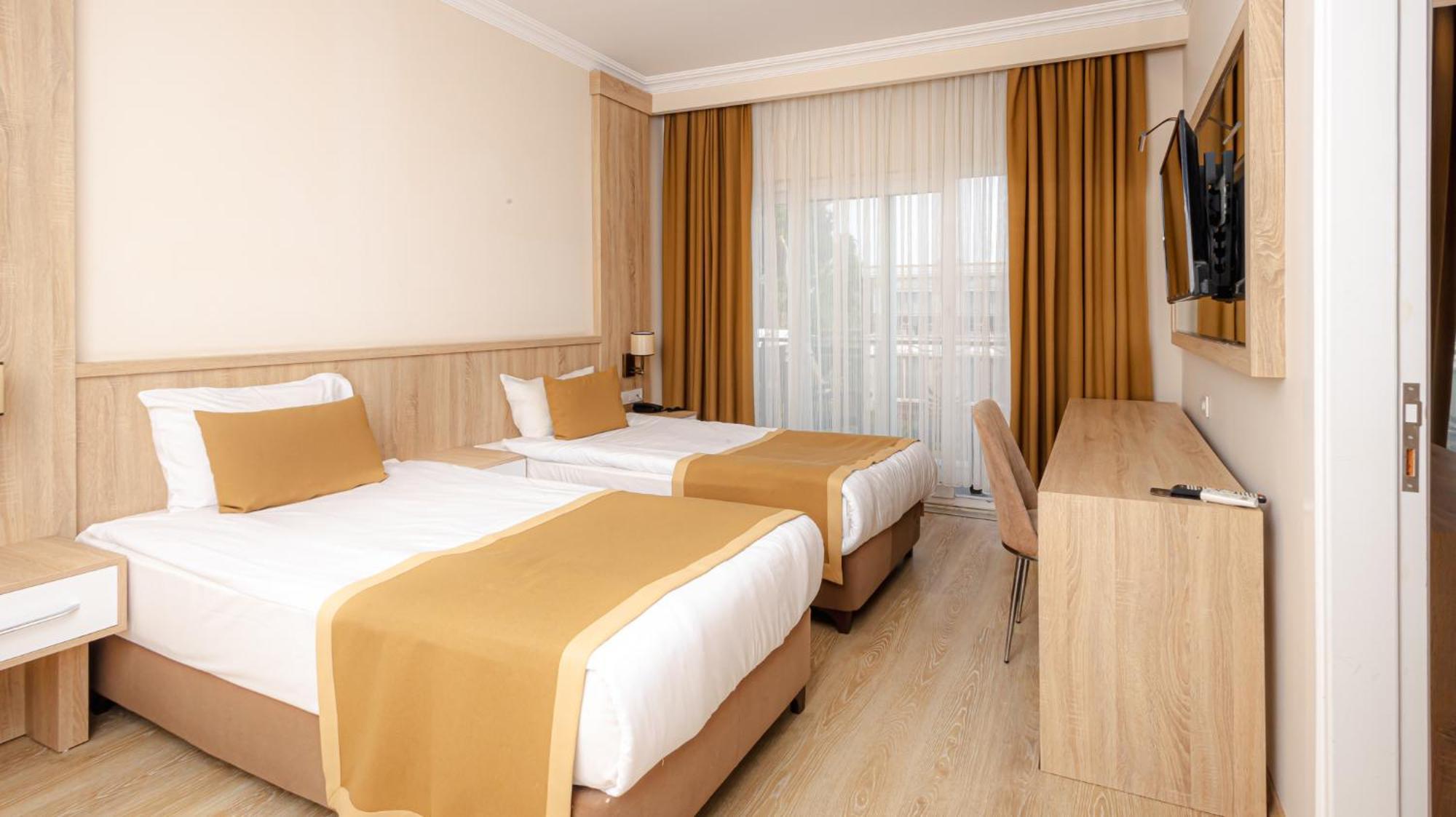 Otel Lara Garden Antalya
