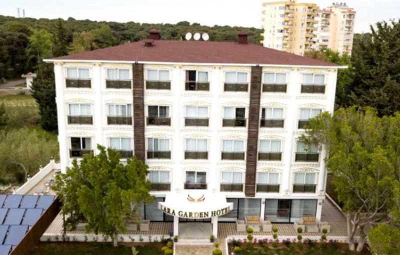 Otel Lara Garden 2*